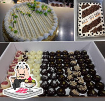 Gelateria Pasticceria 900 food