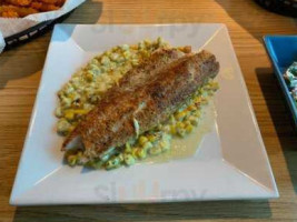 Big Cat Daddy Walleye Grill food