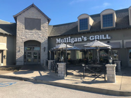 Mulligan's Grill inside