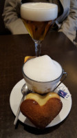 Le Café De La Paix food