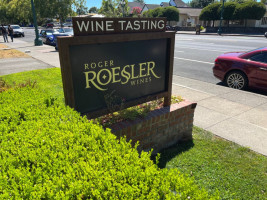Roger Roessler Wines food