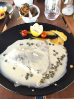 Le Turbot inside