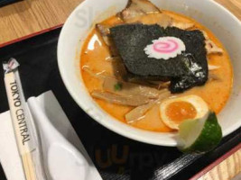 Hanzo Ramen food