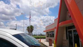 Whataburger outside