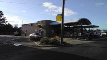 Sonic Drive-in outside