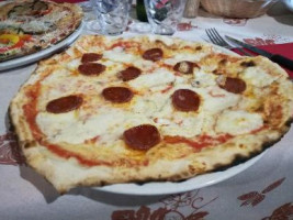 Trattoria Pizzeria La Rustica food