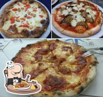 La Pizzica food