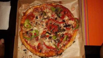 Blaze Pizza food