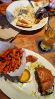 Browns Socialhouse food