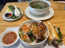 Benley Vietnamese Kitchen food