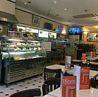 Cafe Floris inside