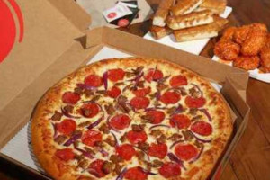 Little Caesars Pizza food