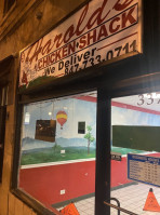 Harold's Chicken Shack Evanston outside