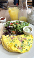 Le Pain Quotidien food