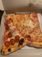 Sal Paul's Pizzeria food