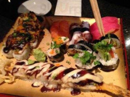 Sushi Domo food