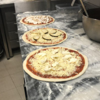 Corso Pizzeria food