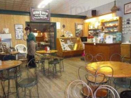 Lipkas Old Fashion Soda Fountain inside