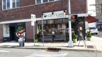 City Cafe Bakery outside