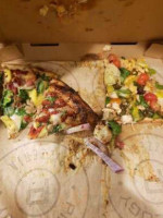 Pieology Pizzeria food