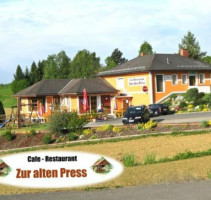 Zur Alten Press outside