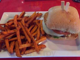 Red Robin Gourmet Burgers And Brews food