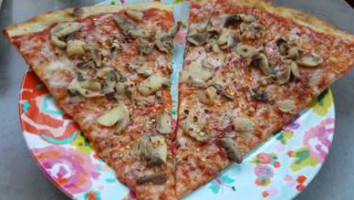Sicily Pizza Iii food