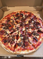 Costello’s Famous Roastbeef, Seafood Pizza food