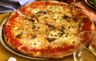 Pizzeria La Rustica food