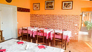 L'osteria Del Ponte inside