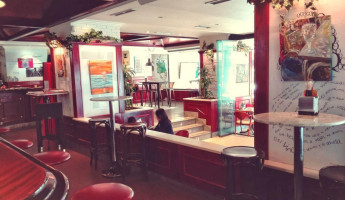 Cafe Agora food
