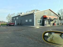 Harlan Donuts outside