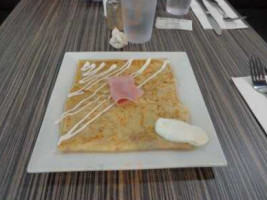 Monsieur Crepe food