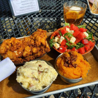 Oid Fields Tavern Barbecue food