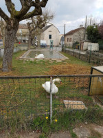 Domaine De La Barraque outside