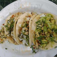 Taqueria El Gallo Azteca food