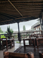 Resto Kampoeng Dieng inside