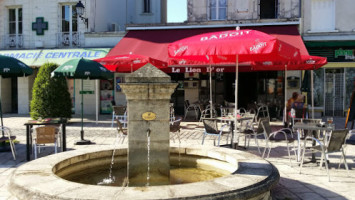 Auberge Selloise inside