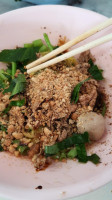 ก๋วยเตี๋ยวเรืออยุธยา เจ้าเก่า หน้าไปรษณีย์บางบาล outside