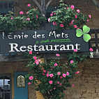 L'envie Des Mets outside