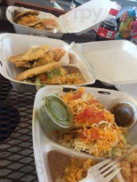 Saenz Gorditas Restaurant food