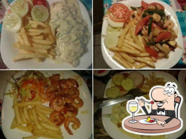 Mariscos El Chore food