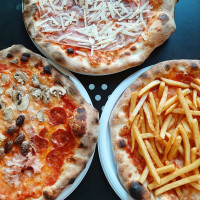 Pizzeria Punto Pizza food