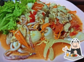 Nonthong Resort food