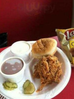 Georgia Bob's Barbecue Company food