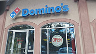 Domino's Pizza outside