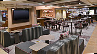 Courtyard By Marriott Charlotte Matthews inside