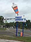 Fast Eddie's outside