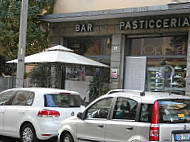 Pasticceria Opera outside