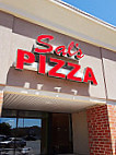 Sal's Pizza Hartford outside